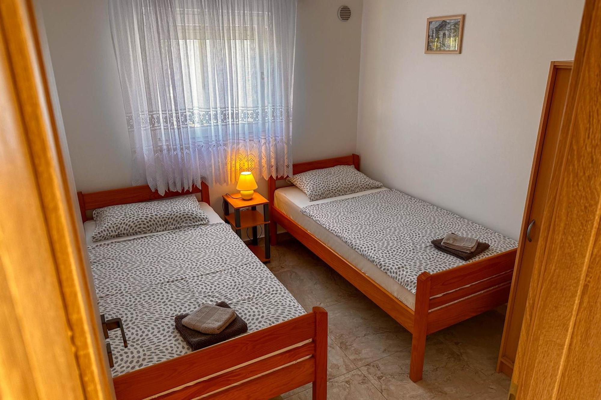Apartmani Trupeljak ماندري الغرفة الصورة