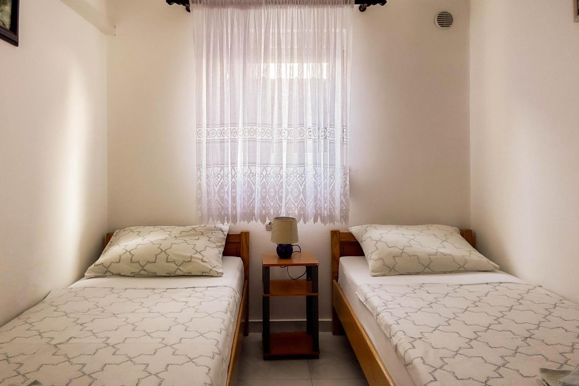 Apartmani Trupeljak ماندري الغرفة الصورة