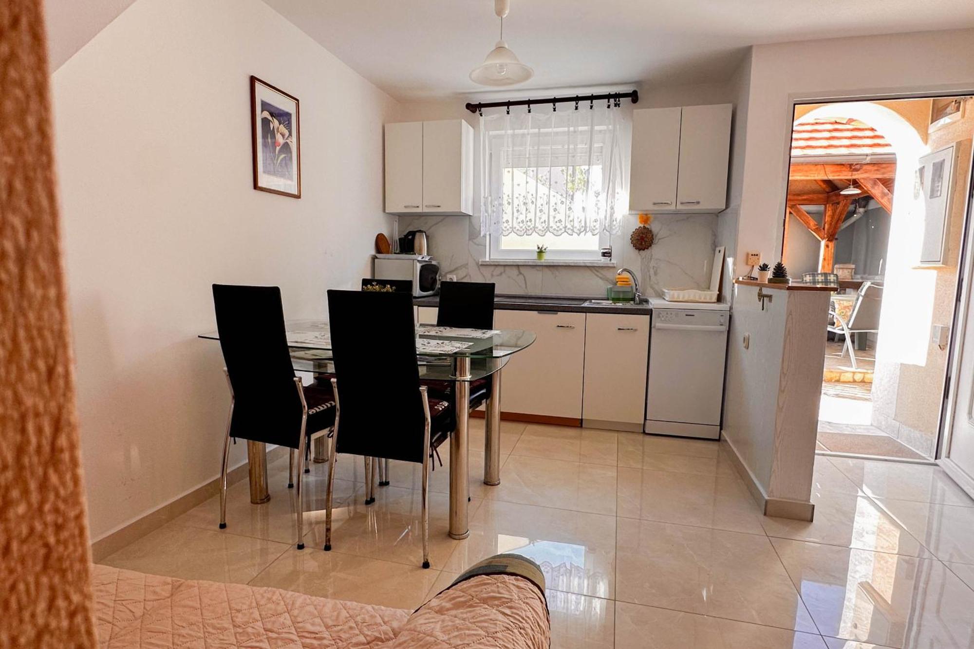 Apartmani Trupeljak ماندري الغرفة الصورة